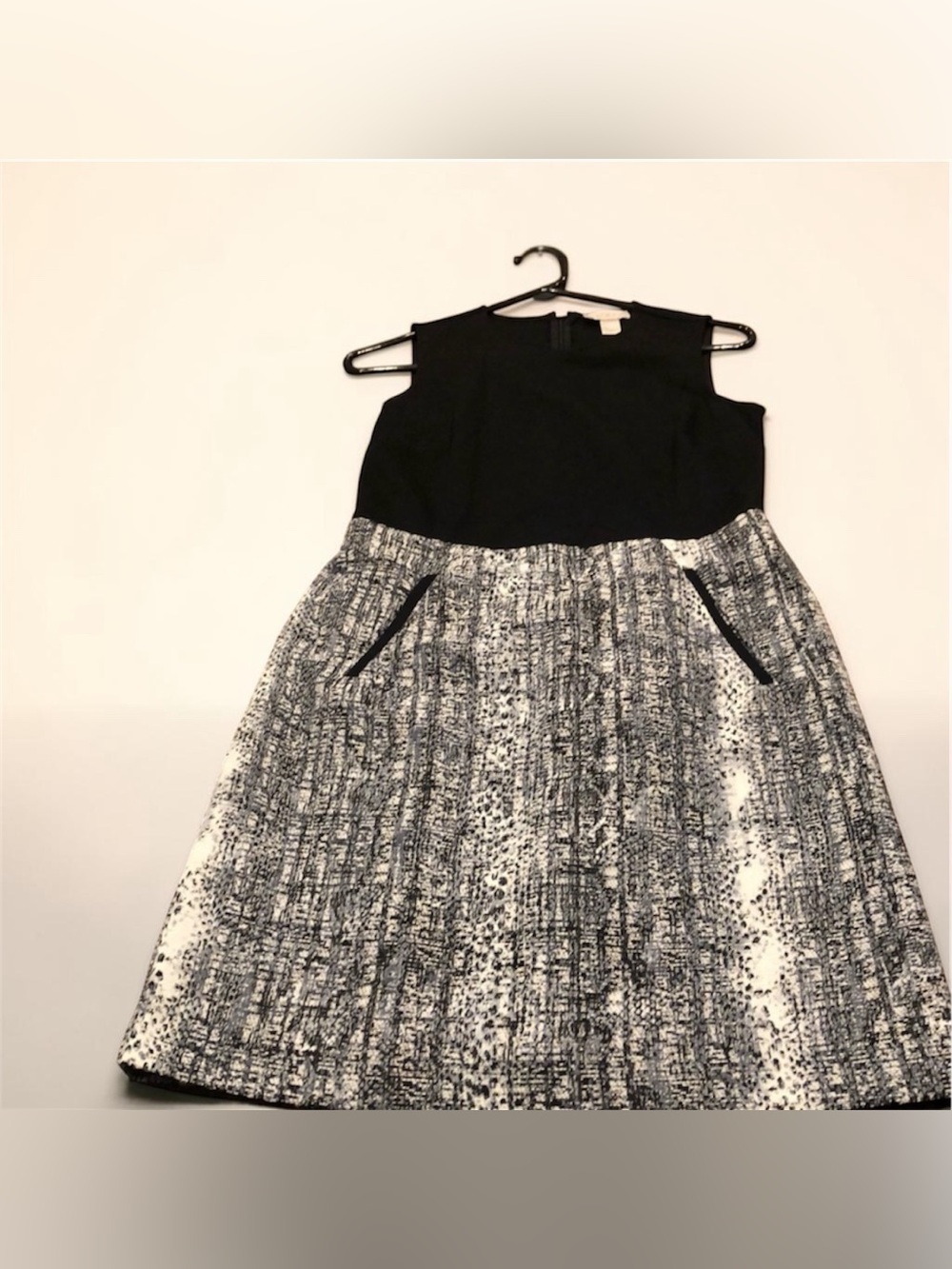 Ann Taylor LOFT dress with pockets size 2P